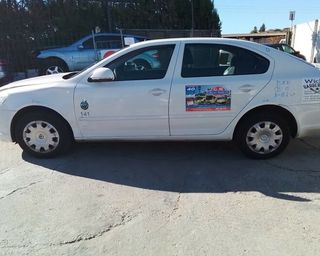 5097835 faro izq 1z1941017s skoda octavia berlina