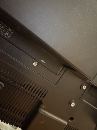 TV Oki 32''LED  Hay que comprar adaptador para TDT