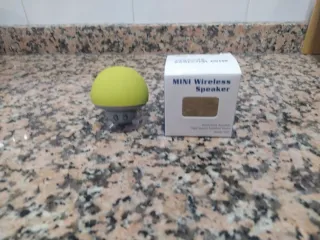 Altavoz Bluetooth Hongo Gris y Verde