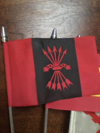 Banderines de sobremesa antiguos