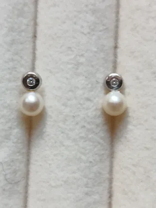 Pendientes de oro blanco para bebé