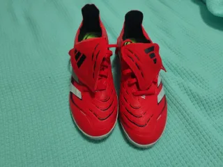 Botas de fútbol Adidas Predator Rojas