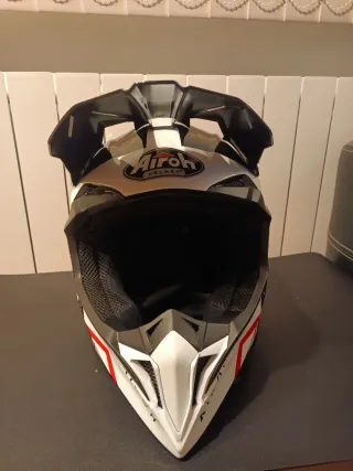 Casco Airoh Wraap Reloaded