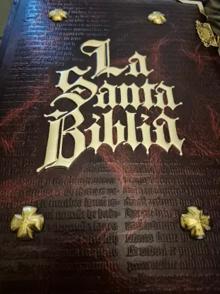 La Santa Biblia edición lujo
