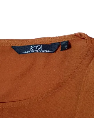Blusa marrón con lazo