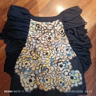 Blusa Mina UK azul marino con estampado espalda