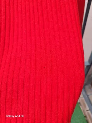 Jersey rojo cuello alto cashmere