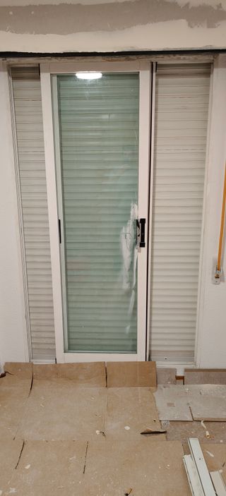 reparación de persianas de ventanas y balcón