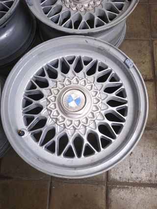 Juego de llantas bmw serie 5 berlina (e34) 102814