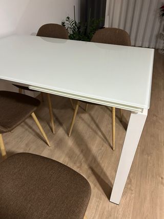 Mesa extensible cristal blanco