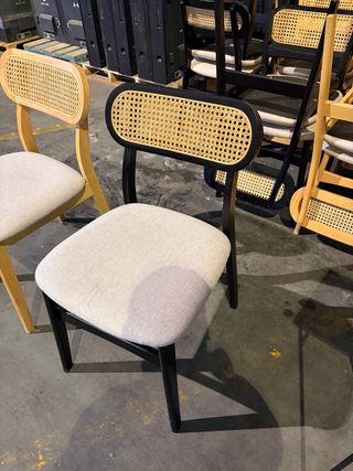 Sillas de comedor de madera y ratán