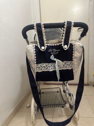 Carrito de bebé de juguete azul marino
