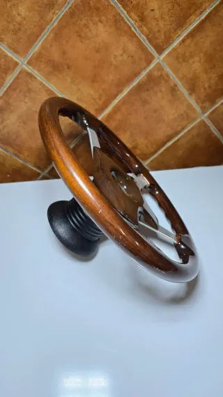 Volante LUISI Madera Clásico Made in Italy y Piña