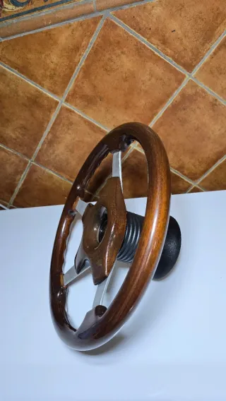 Volante LUISI Madera Clásico Made in Italy y Piña