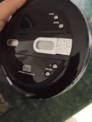 Lettore CD portatile funzionante