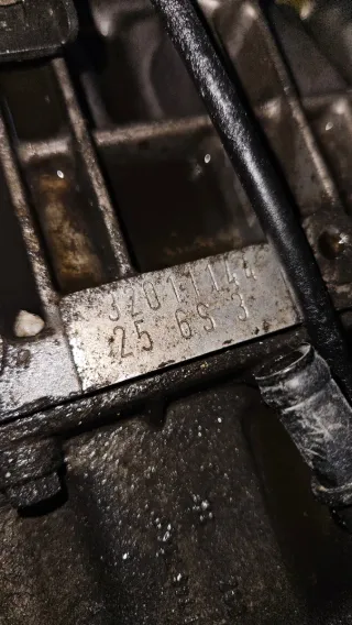 Motor BMW 323i E36 M52B25