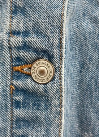 Cazadora vaquera Bershka