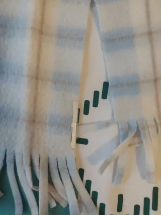 Bufanda de cuadros azul y blanco