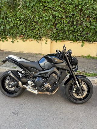 Yamaha MT-09 V2 2020 Negra