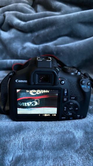 Canon EOS 2000D como nueva