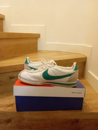Zapatillas Nike Cortez Hombre Blancas y Verdes