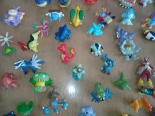 Lote Figuras Pokémon