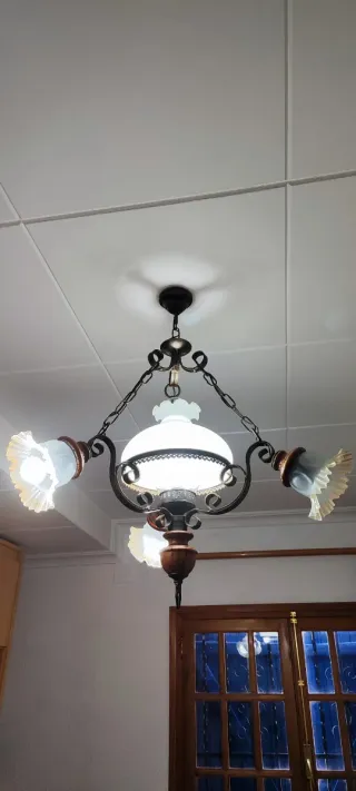 Lámpara rústica porcelana y metal