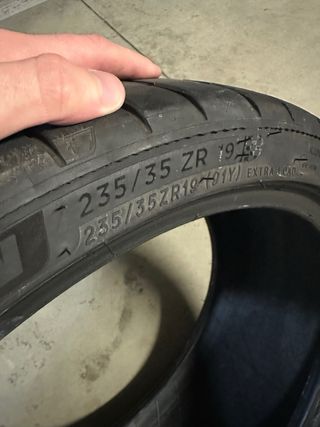 1 Neumático Michelin PS4S 235/35/19 91Y