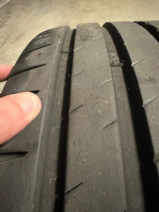 1 Neumático Michelin PS4S 235/35/19 91Y