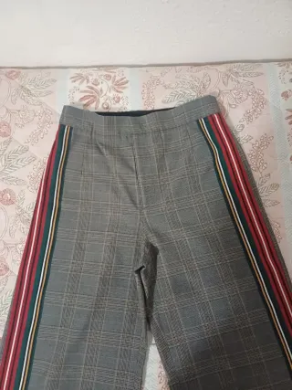 Pantalón gris zara