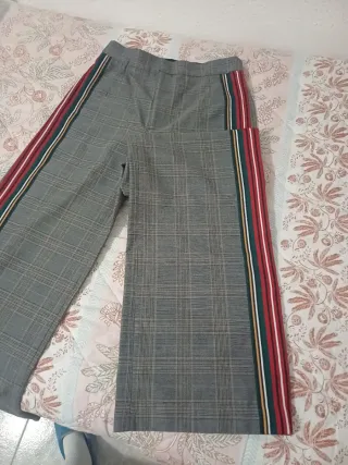 Pantalón gris zara