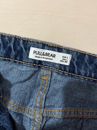 Top Naranja con Bordado y Falda Vaquera