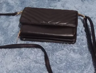 Bolso negro bandolera