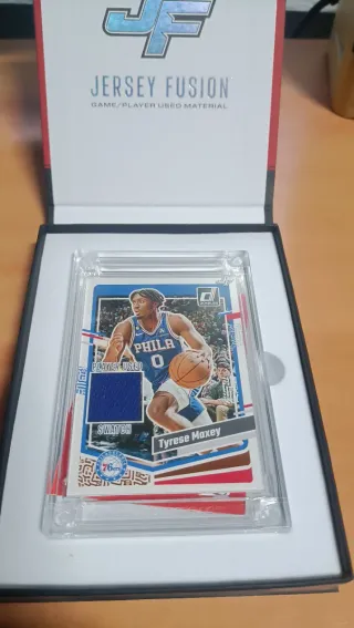 Carta Tyrese Maxey Jersey Fusion Donruss