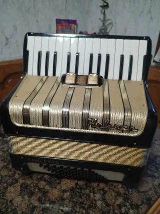 Acordeón Hohner