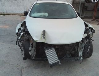 L90049817 piloto tras der nissan juke f15e 5190817