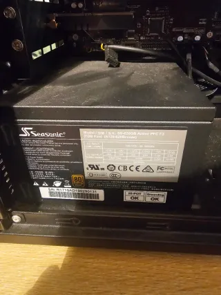 Ordenador sobremesa negro.intel core i7- 7700k.