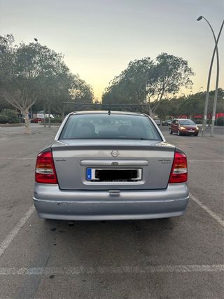 Opel Astra 2002