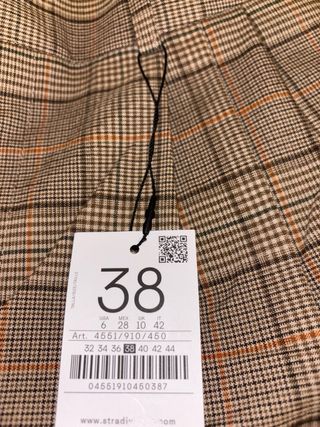 Pantalón Stradivarius cuadros