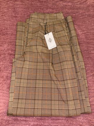 Pantalón Stradivarius cuadros