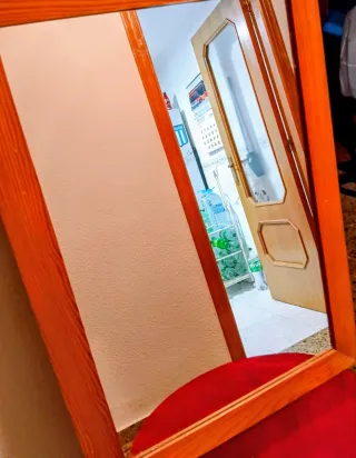 Espejo de madera y cristal 48 ancho 68 alto