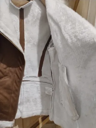 Giacca Zuiki donna marrone con pelliccia bianca