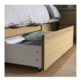 Cama Ikea MALM 140x200. 200€ Colchon 140x200. 80€