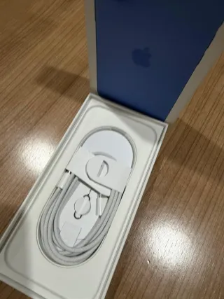 iPhone 16 Plus Azul