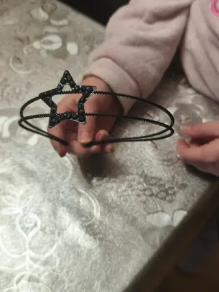 Diadema con estrella plateada