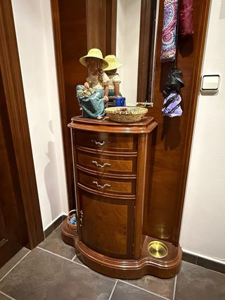 Mueble recibidor de madera