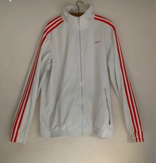 Chaqueta Adidas con rayas rojas