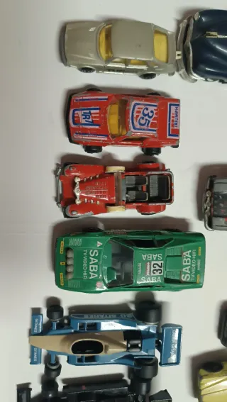 Lotto 12 modellini auto d'epoca e da corsa