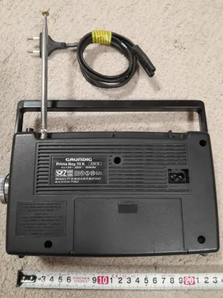 Radio Portátil Grundig Prima Boy Negra