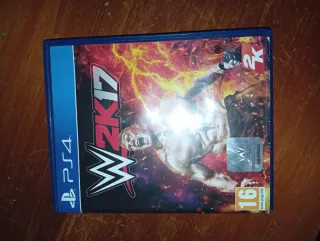 WWE 2K23 y 2K17 PS4